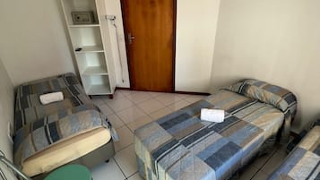 Basic Triple Room, 3 Twin Beds | Free WiFi