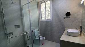 Family Room | Bathroom - Farah Hotel Apartment (Muscat)