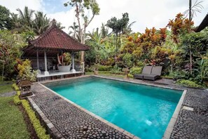 Outdoor pool - BREATHE in @ Villa GAIA / PRIVATE Pool UBUD (Bali)