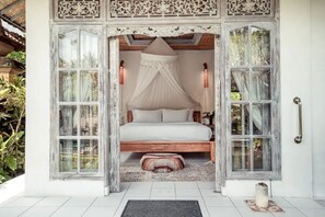 Unclassified image, 4 of 27, button - BREATHE in @ Villa GAIA / PRIVATE Pool UBUD (Bali)