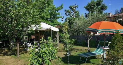 Apartment with garden