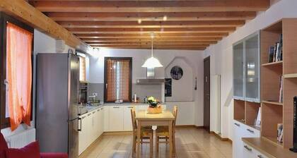 Single house with parking space and garden