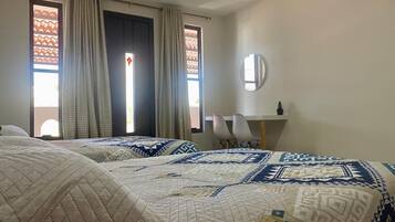 Habitación doble | Escritorio, espacio para trabajar con laptop y wifi gratis