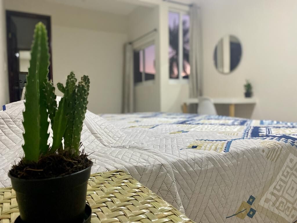 Habitación | Escritorio, espacio para trabajar con laptop y wifi gratis 