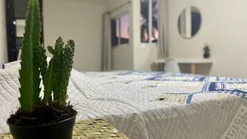 Habitación | Escritorio, espacio para trabajar con laptop y wifi gratis