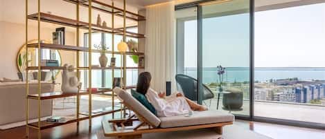 2 treatment rooms, massages