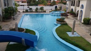 Piscina a l'aire lliure 