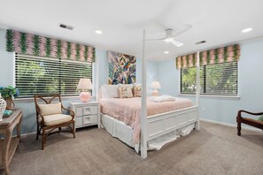 3 bedrooms, iron/ironing board, internet, bed sheets