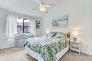 2 soverom, strykejern/-brett, wi-fi og sengetøy