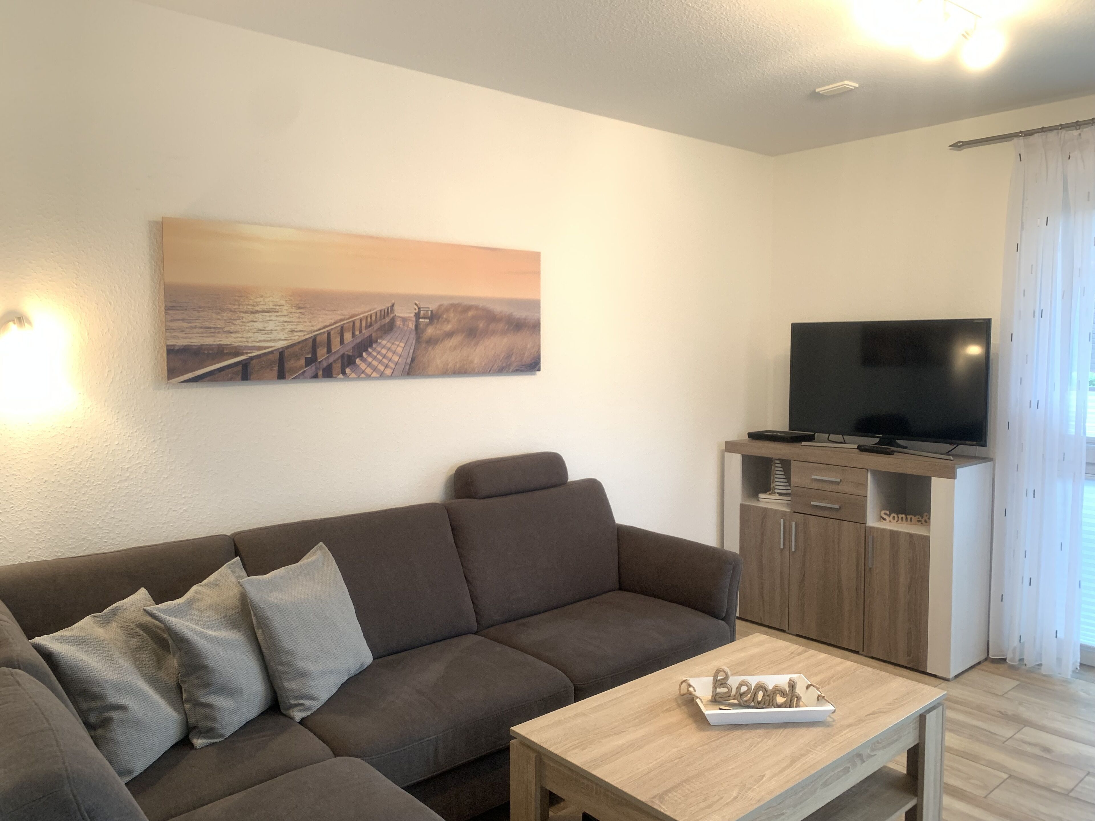 Télévision, chaîne hi-fi