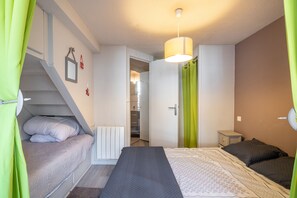 1 chambre, fer et planche à repasser, Wi-Fi gratuit