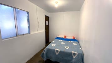 Basic Room | Free WiFi, bed sheets