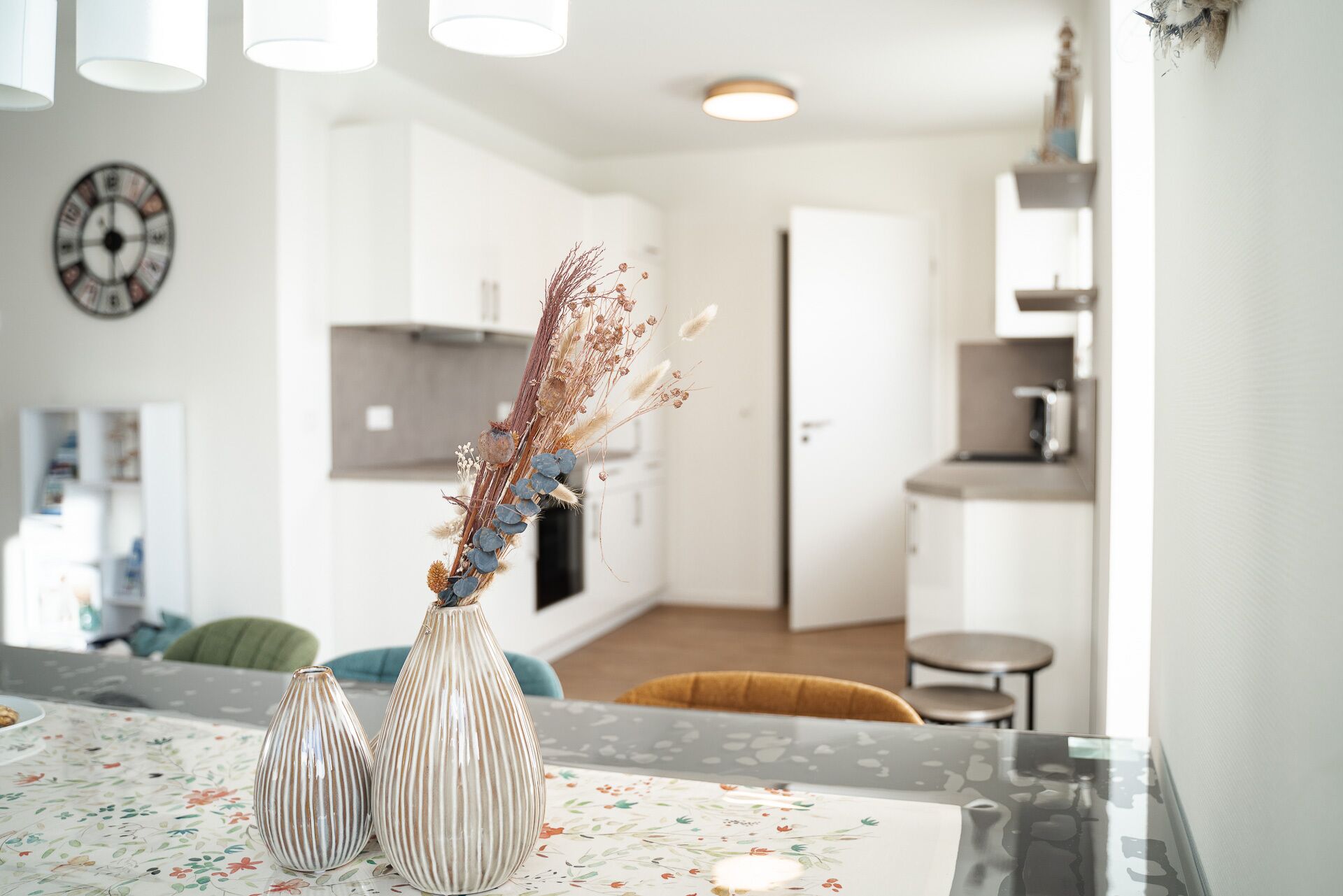 冰箱、微波炉、烤箱、炉灶