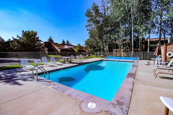 Indoor pool, outdoor pool - Cozy Condo w/ pool & gym in prime McCall location (McCall)