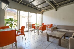 Petit déjeuner à emporter compris tous les jours