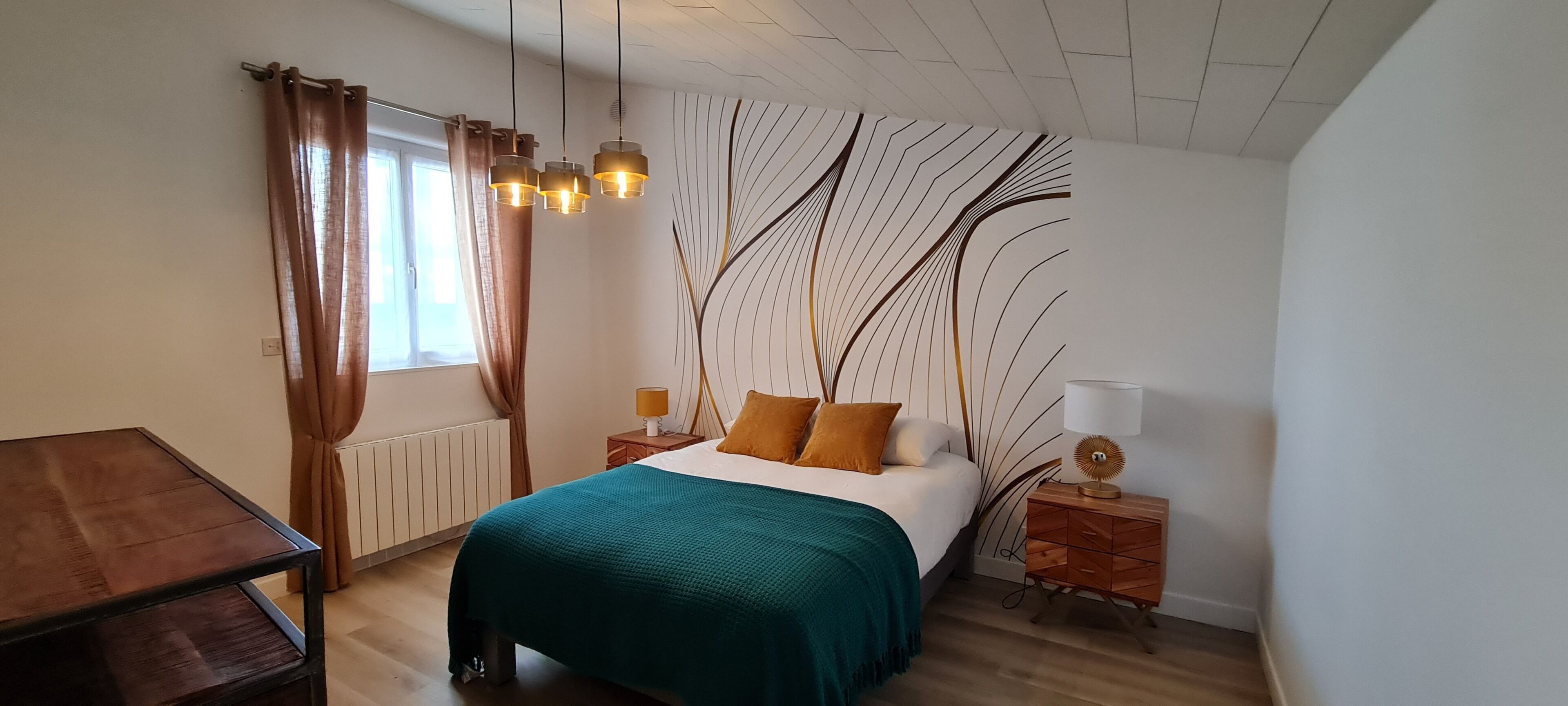 3 bedrooms, desk, iron/ironing board, free WiFi