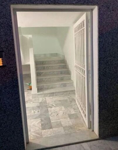 New 3 bedroom condo/plenty parking/15 min to Tunis
