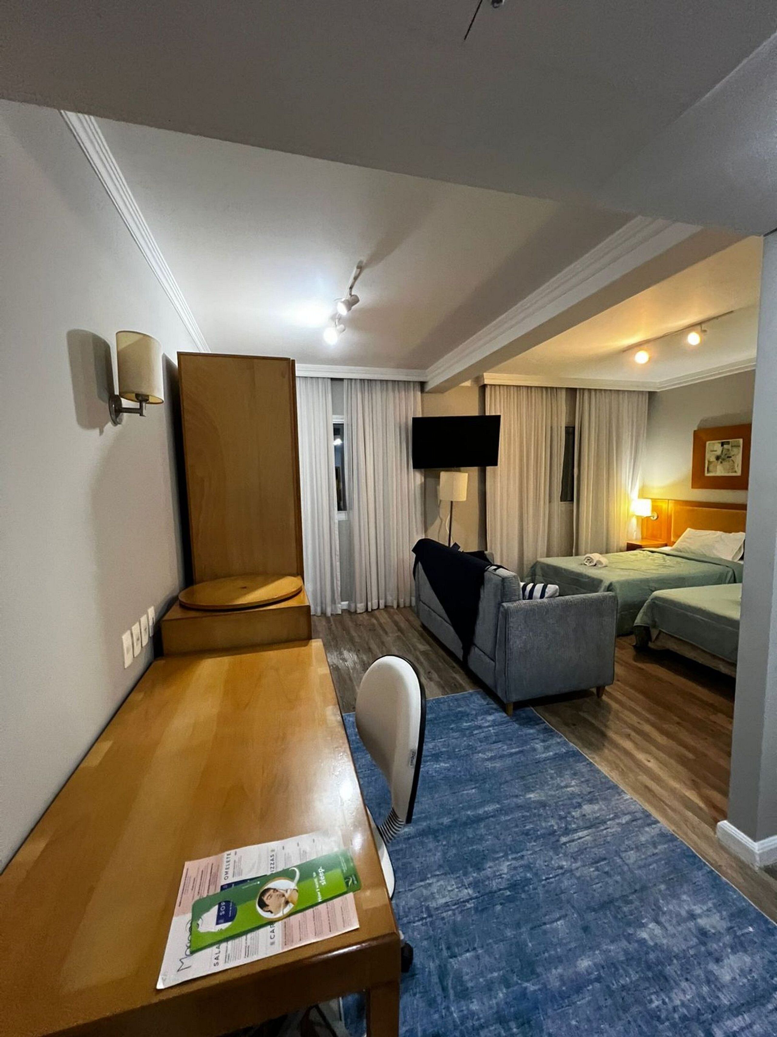 Basic Twin Room | Free WiFi, bed sheets