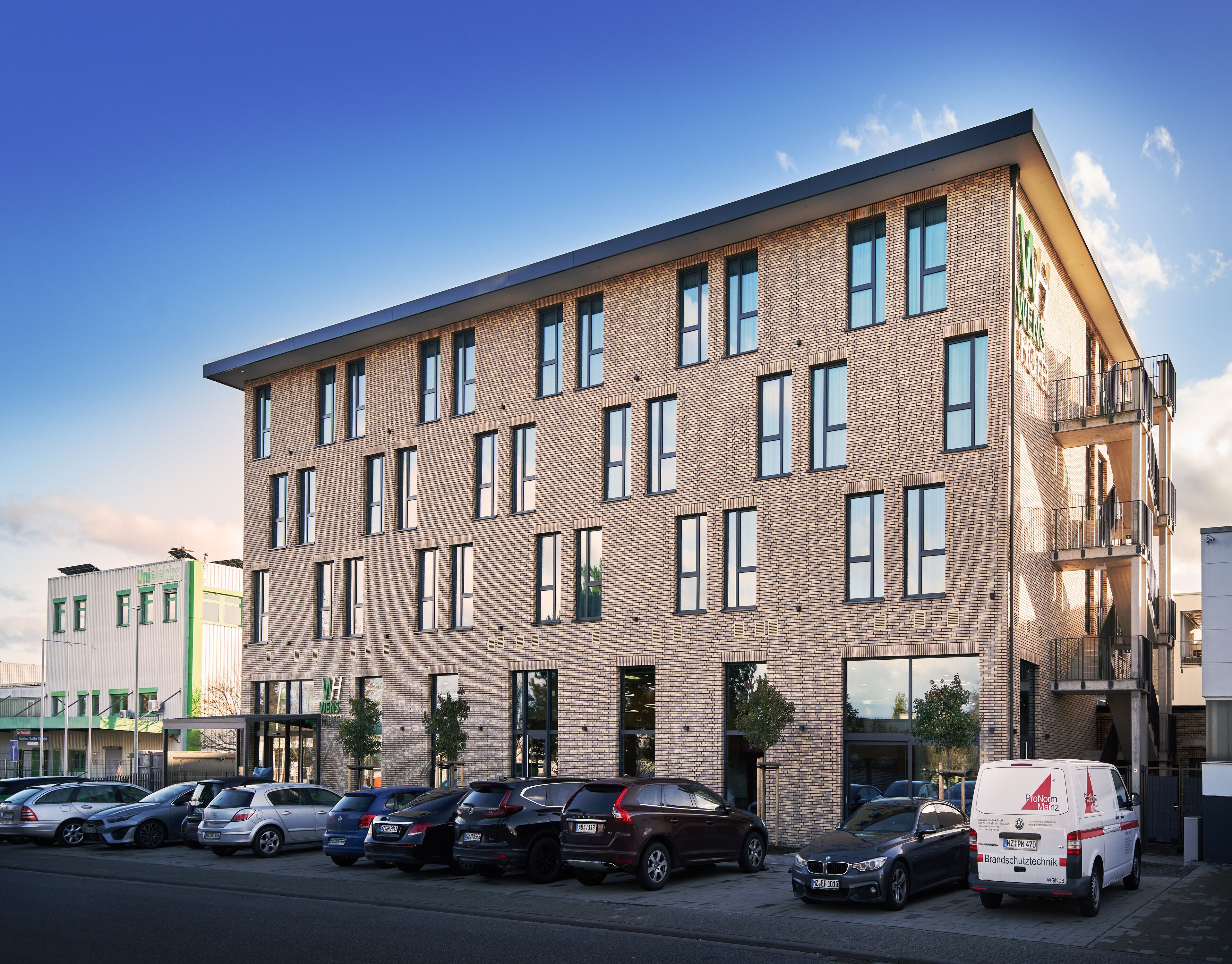 Photo - WENS Hotel
