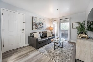 تلفزيون ذكي