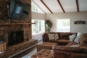 TV connectée, cheminée