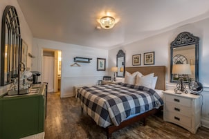 Standard Room | Free WiFi, bed sheets