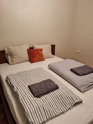 2 dormitorios y ropa de cama
