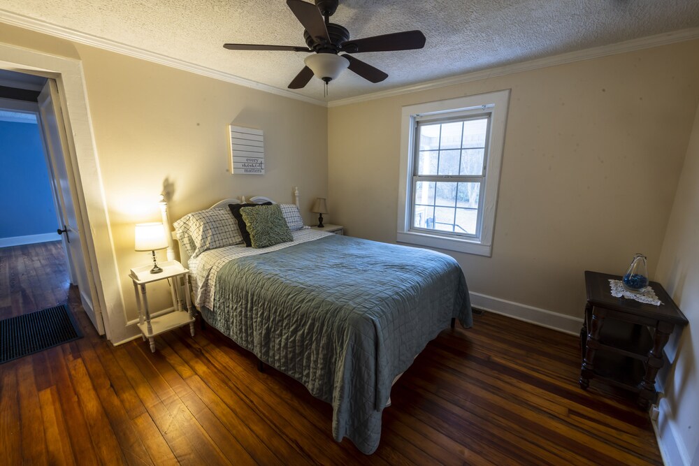 Downtown Senoia Getaway Senoia Vrbo