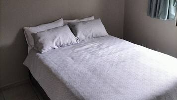 1 sovrum, strykjärn/strykbräda och wi-fi