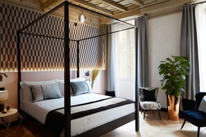 5 bedrooms, travel cot, WiFi, bed sheets - NAMAN HOTELLERIE - MARGUTTA BOUTIQUE HOTEL IN THE CENTER OF ROME (Roma)