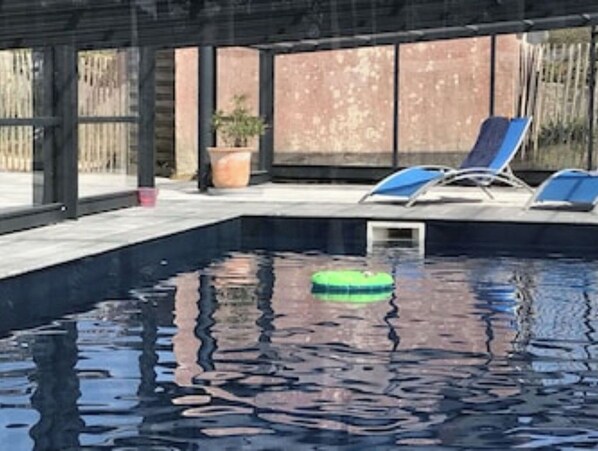 Piscine couverte, piscine extérieure