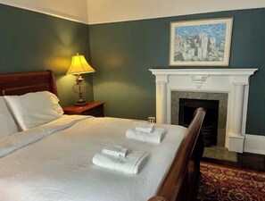 5 Schlafzimmer, Bügeleisen/Bügelbrett, WLAN, Bettwäsche