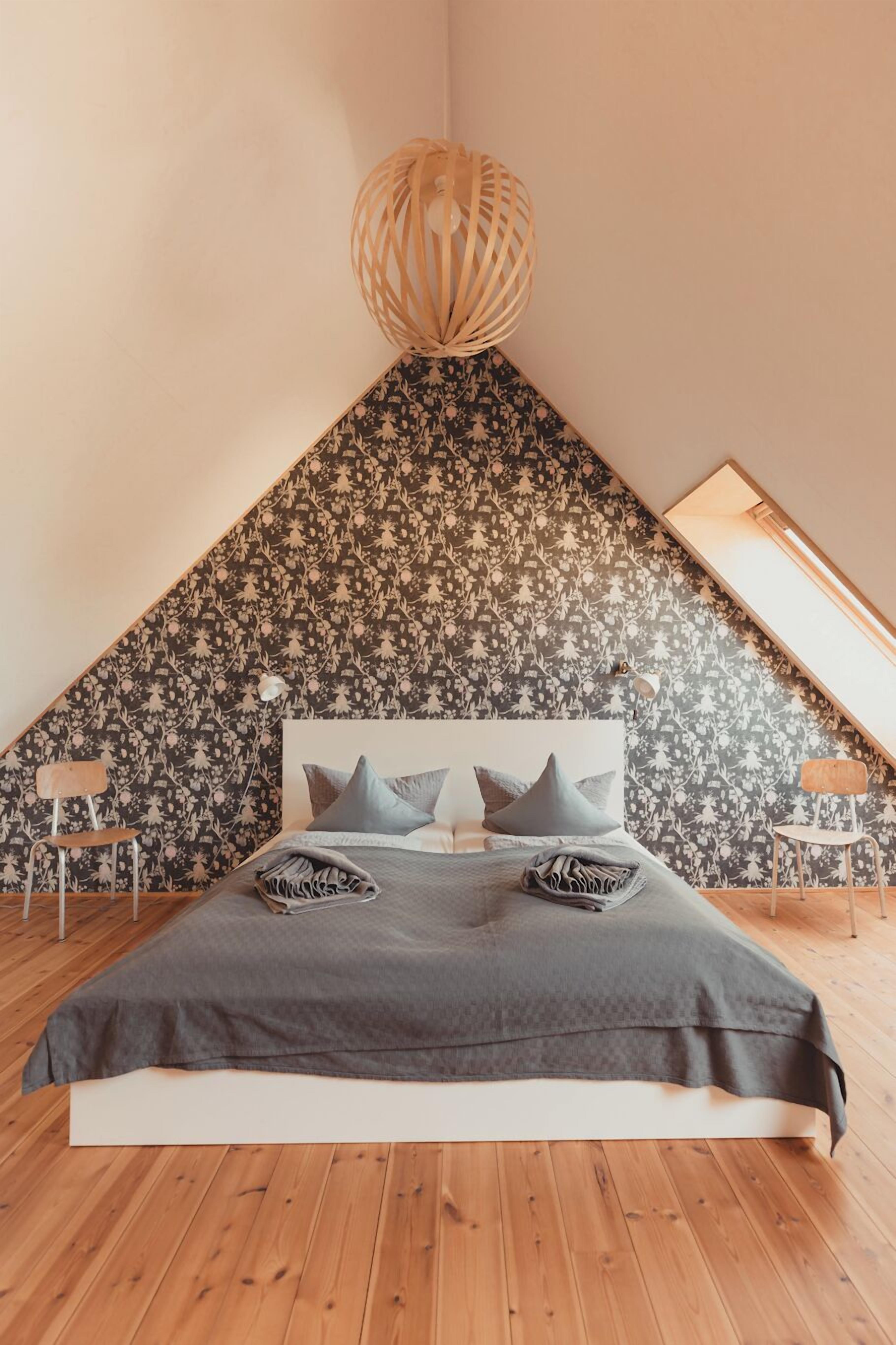 2 Schlafzimmer, Reisekinderbett, kostenloses WLAN, Bettwäsche