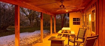 Cowboy Cottages - Cottage B