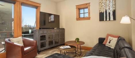 Téléviseur connecté, foyer