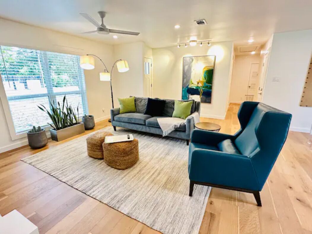 Luxury Rennovated 4BR in ATX 10 min from Domain & DT