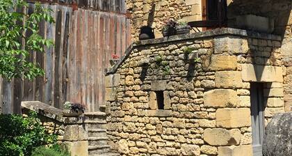 "Le Pigeonnier", in the valley of the 5 castles in Périgord Noir