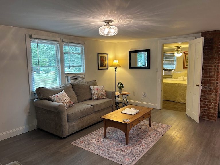 Step Into History & Unwind At Spring Apt A Charming At The️of Nyhudson Valley - New Paltz, NY