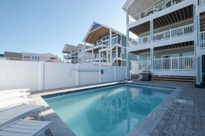 A heated pool - 5700- La Cebolla, | Oceanfront | Nags Head | Sleeps 22 (Nags Head)