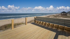 On the beach - 5700- La Cebolla - Luxury Oceanfront Estate | Pool & Theater (Nags Head)