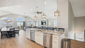 Dining - 5700- La Cebolla - Luxury Oceanfront Estate | Pool & Theater (Nags Head)