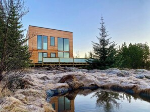 Exterior - The Oak House Villa (Mosfellsbær)