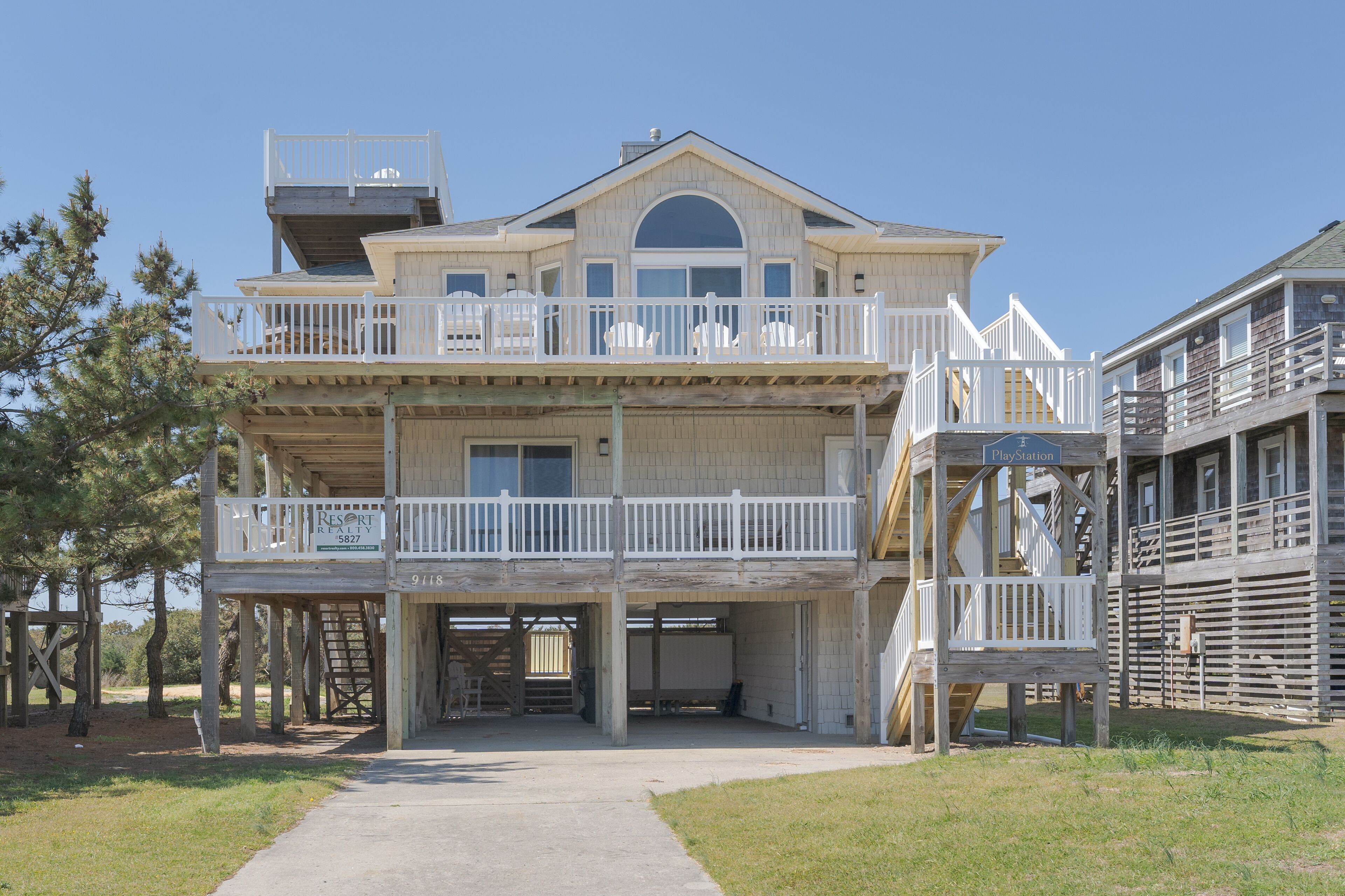 Playstation | Semi-Oceanfront | Hollywood Beach | Nags Head | Sleeps 8