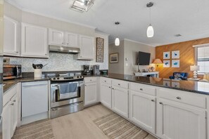 Fridge, microwave, oven, stovetop - 5317-Labs & Crabs, Between the Highways | Kitty Hawk Shores | Kill Devil Hills | Sleeps 6 (Kill Devil Hills)