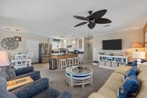 TV, video games, DVD player - 5317-Labs & Crabs, Between the Highways | Kitty Hawk Shores | Kill Devil Hills | Sleeps 6 (Kill Devil Hills)