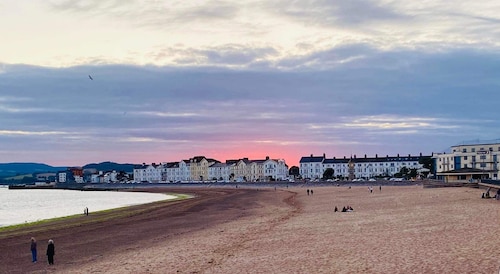 Apartment right on the seafront of Exmouth Beach.
