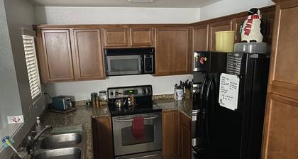 Lovely condo, centrally located Rancho SD