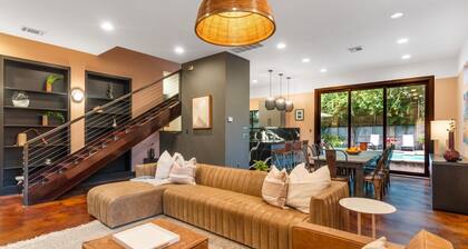 Welcome to your ultimate large-group retreat! Whether you’re celebrating a reunion, a weekend getaway, or a special occasion — this spacious 8-bedroom home comfortably sleeps up to 16 guests, combining comfort, fun and convenience all in one place.