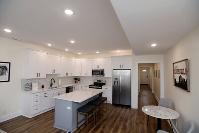 NEW HOME-Location! UofL, Churchill Downs, EXPO, Downtown, NULU