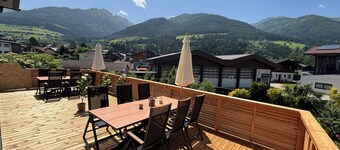 Panorama apartment "Landhaus Zell am See" for 8 people in Niedernsill.